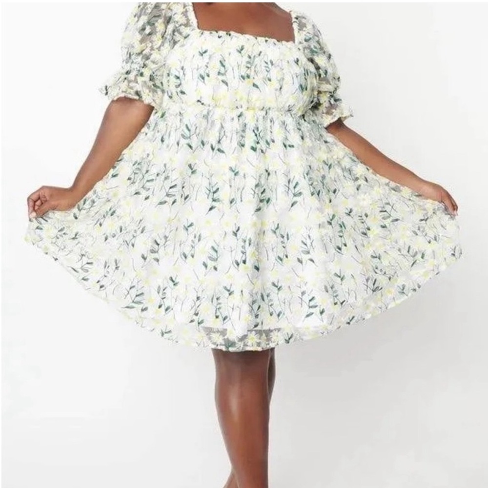Magnolia Place Plus Size White & Green Daisy Tulle Babydoll Dress 3x